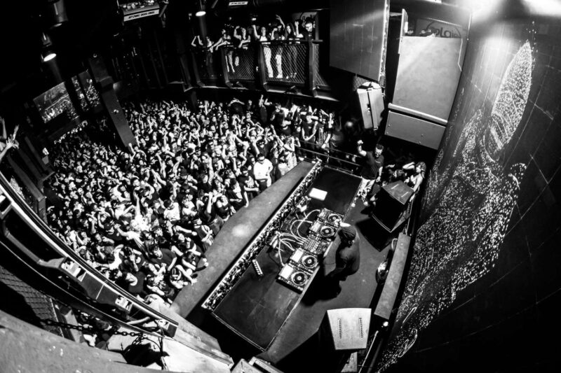 Fotografare in locali notturni